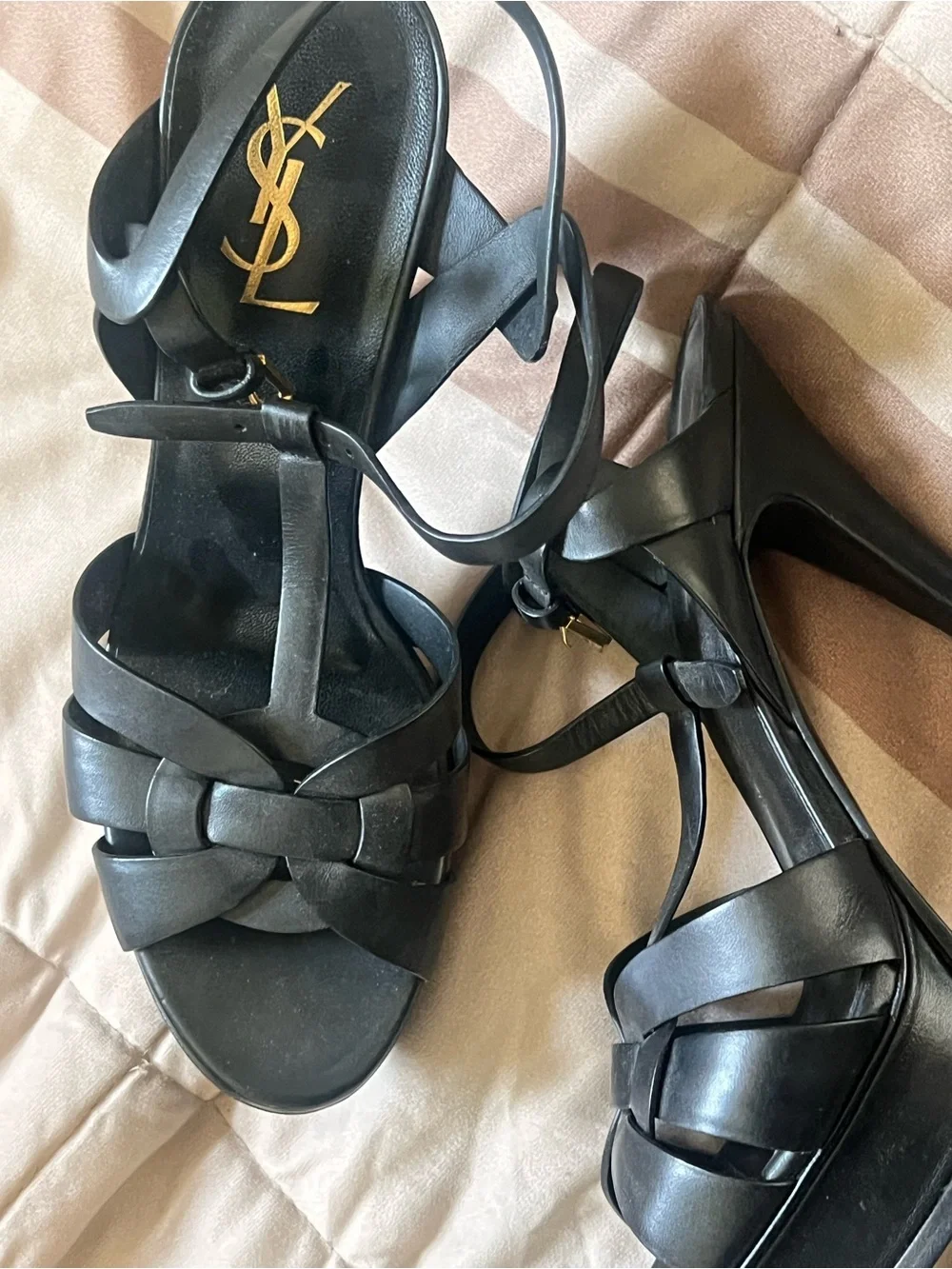 Saint Laurent Black Leather Knotted Platform Heels - Picture 3 of 9